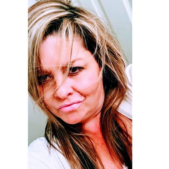 Meet your Posher, Amy - Picture 1 of 1